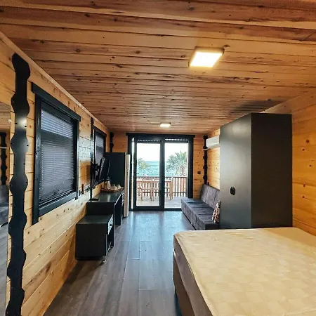 Bitez Tiny House & 호텔 *